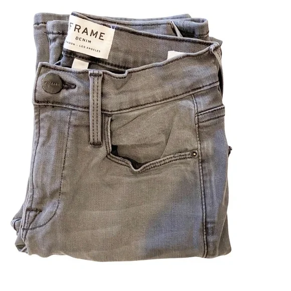 FRAME Le High Straight Skinny in Hunt - Picture 6 of 9